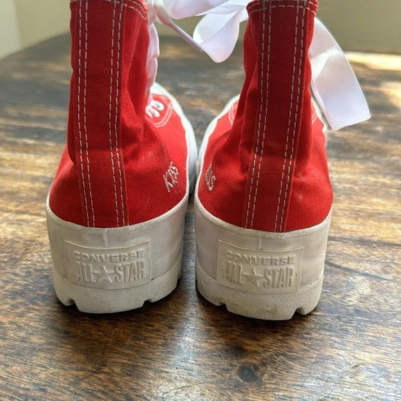 Custom Chuck Taylor All Star Lugged Platform
Red Customized with the word Kiss - Picture 7 of 11